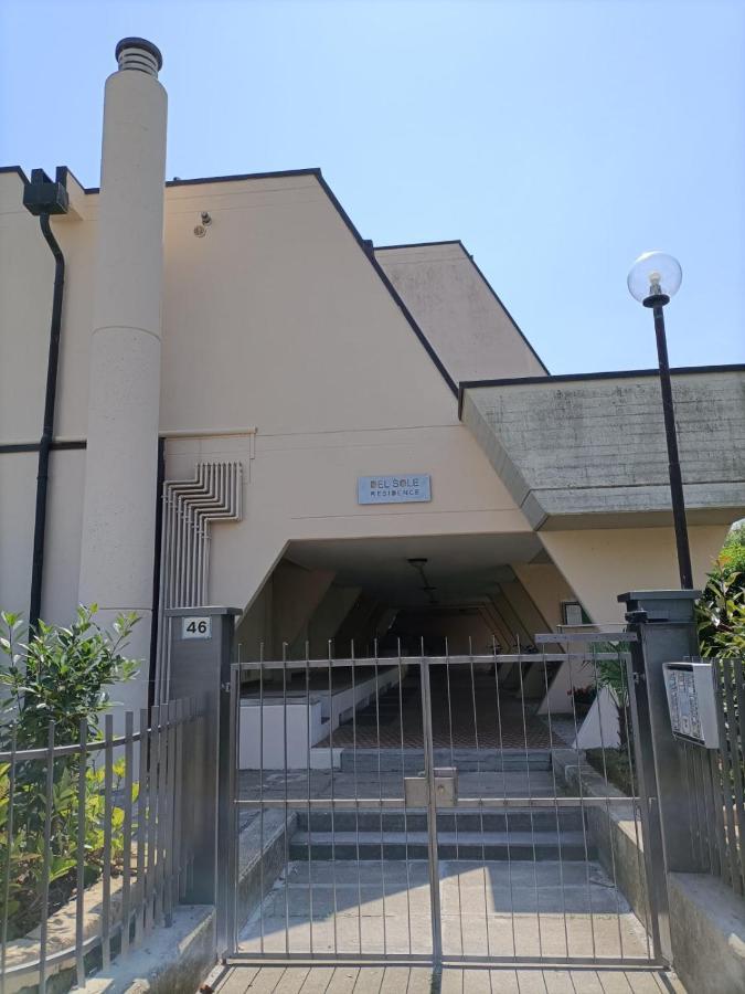 L' Appartamento Del Sole - The Sun Flat Desenzano del Garda Exterior photo